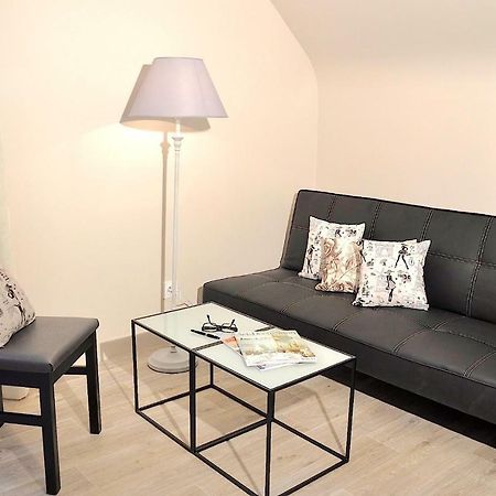Au Jardin De Lisa Bed & Breakfast Cherreau Dış mekan fotoğraf