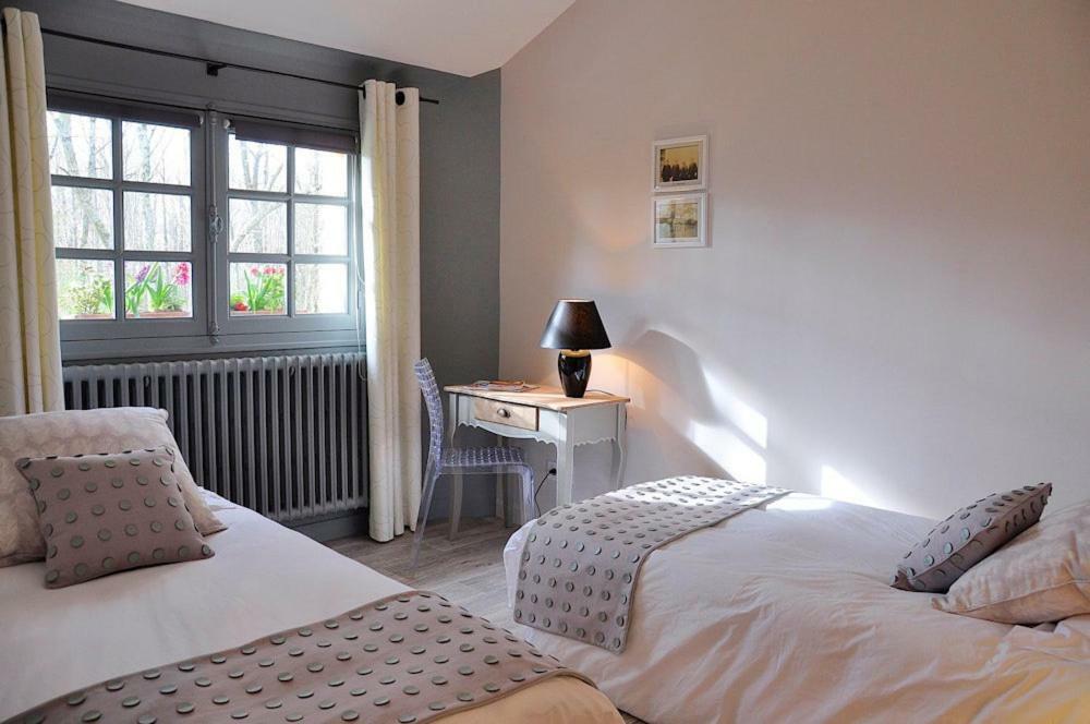 Au Jardin De Lisa Bed & Breakfast Cherreau Dış mekan fotoğraf